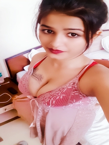 Busty Goa call girls