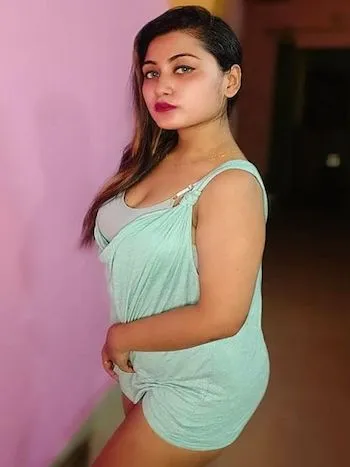 Curvy call girls Goa