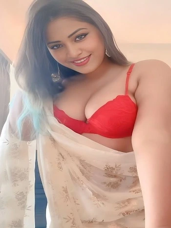 Mature call girls in Goa